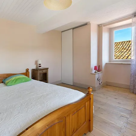 Chez Julia Cazavet